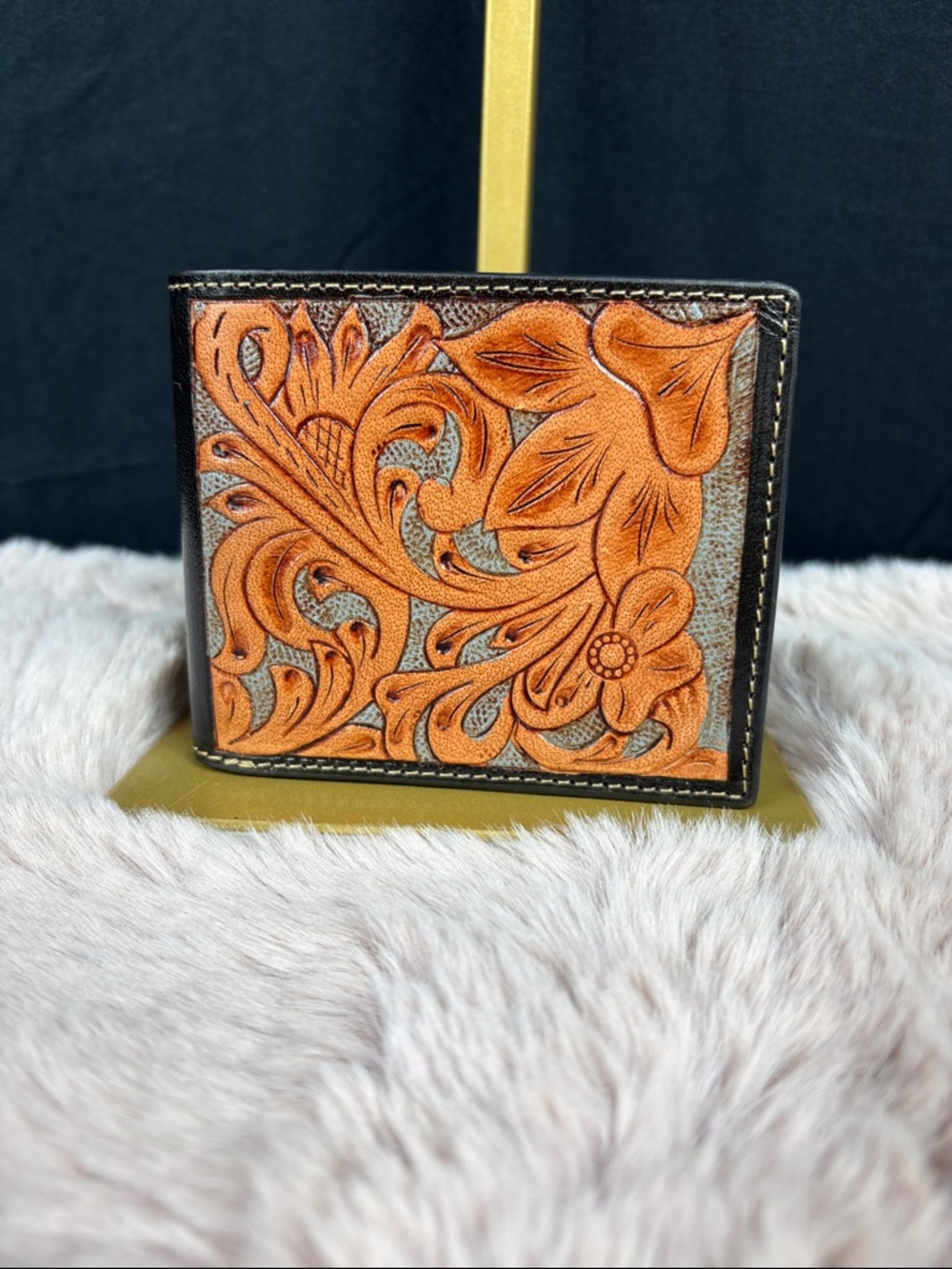 Myra Bag Paradise Men’s Leather Wallet – Hand-Tooled Floral Bifold with RFID NWT